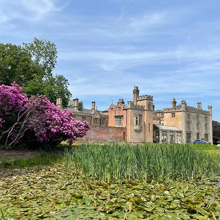 Llanerchydol Hall Suites Welshpool Exteriér fotografie