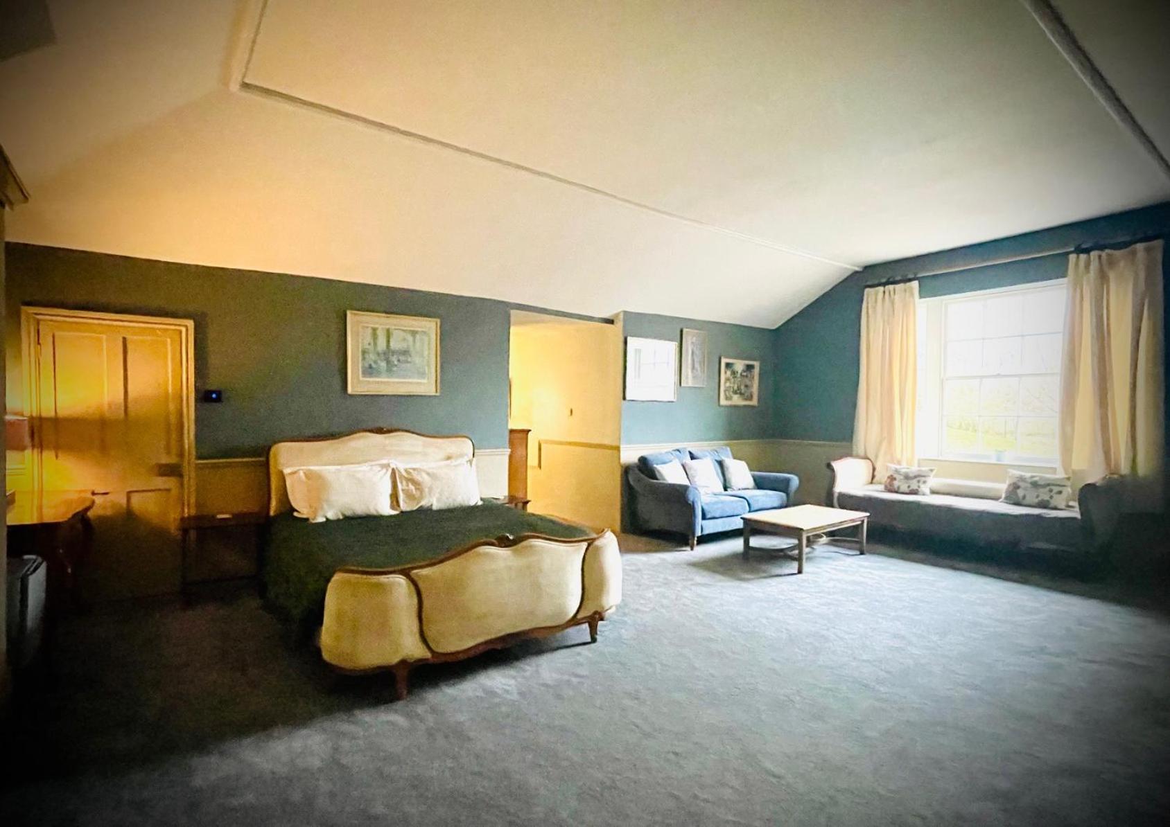 Llanerchydol Hall Suites Welshpool Exteriér fotografie