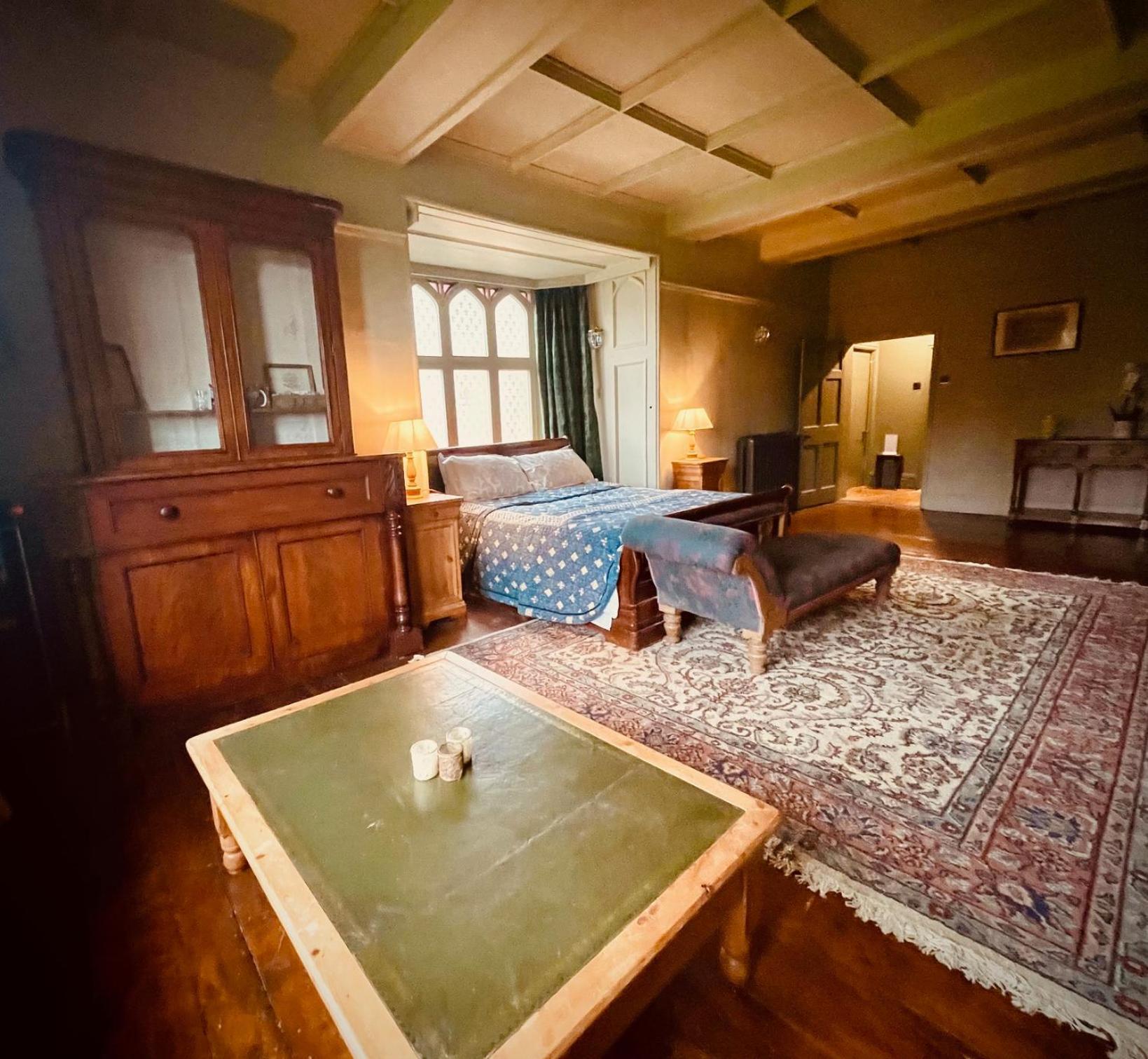 Llanerchydol Hall Suites Welshpool Exteriér fotografie